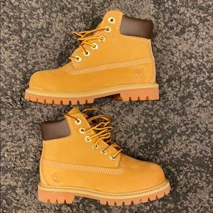 Toddlers 6 inch Timberland boots